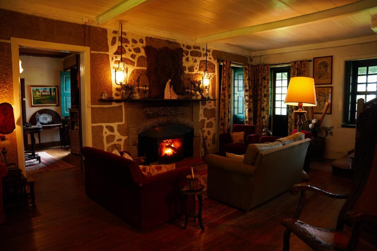 Lugar Da Pedra Alta - B&B - Private Historical Villa Melo ภายนอก รูปภาพ
