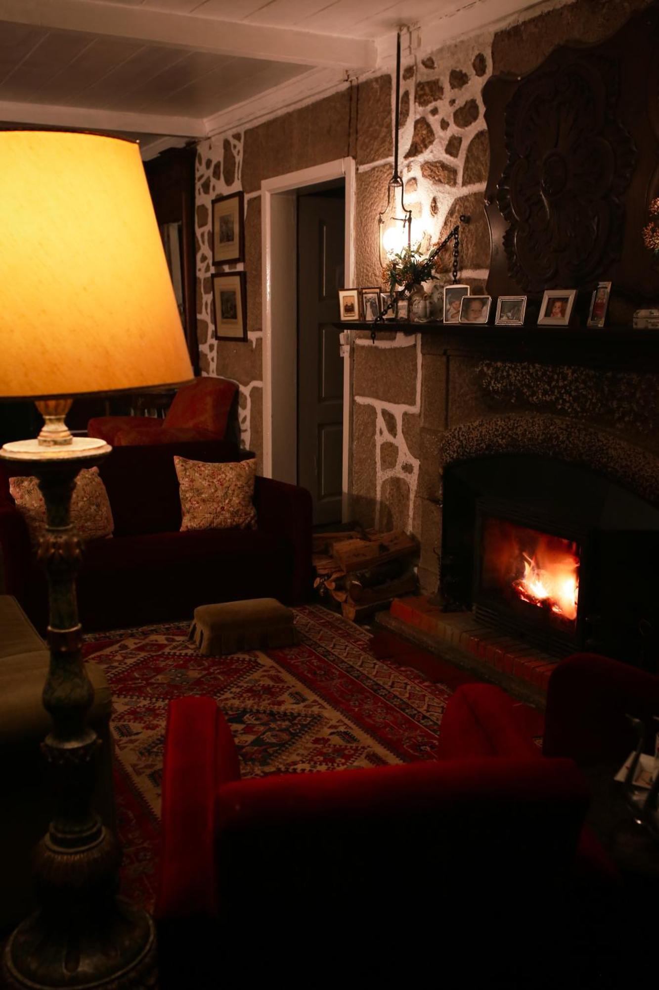 Lugar Da Pedra Alta - B&B - Private Historical Villa Melo ภายนอก รูปภาพ